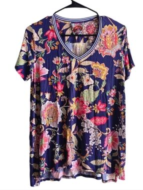 Johnny Was The Janie Favorite Drape Navy Floral V-Neck Short Sleeve Tee Size S